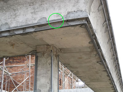 One picture of plaster corner bead applied at the plaster corner edge forms strong reinforcement and straight lines.